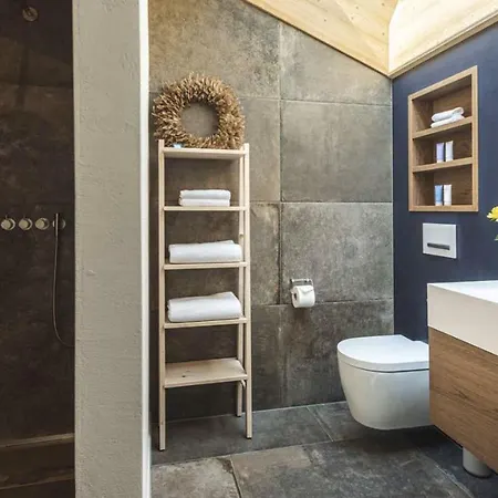 Bernard Und Hans Penthouse 10z Design Церматт